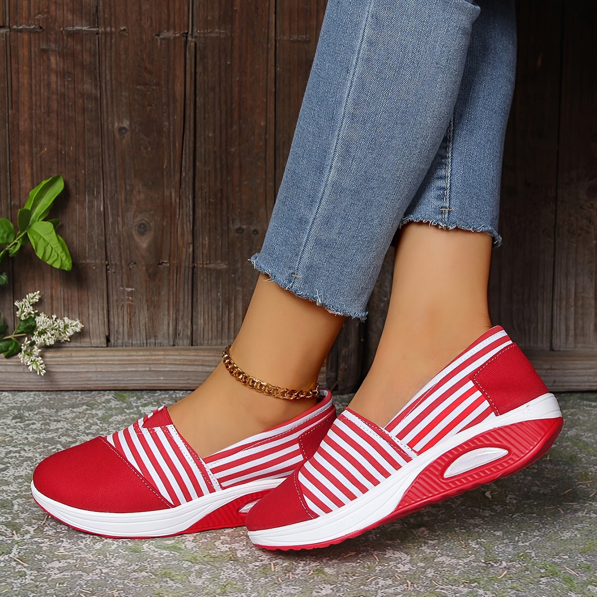 | Ortopedyczne trampki w paski