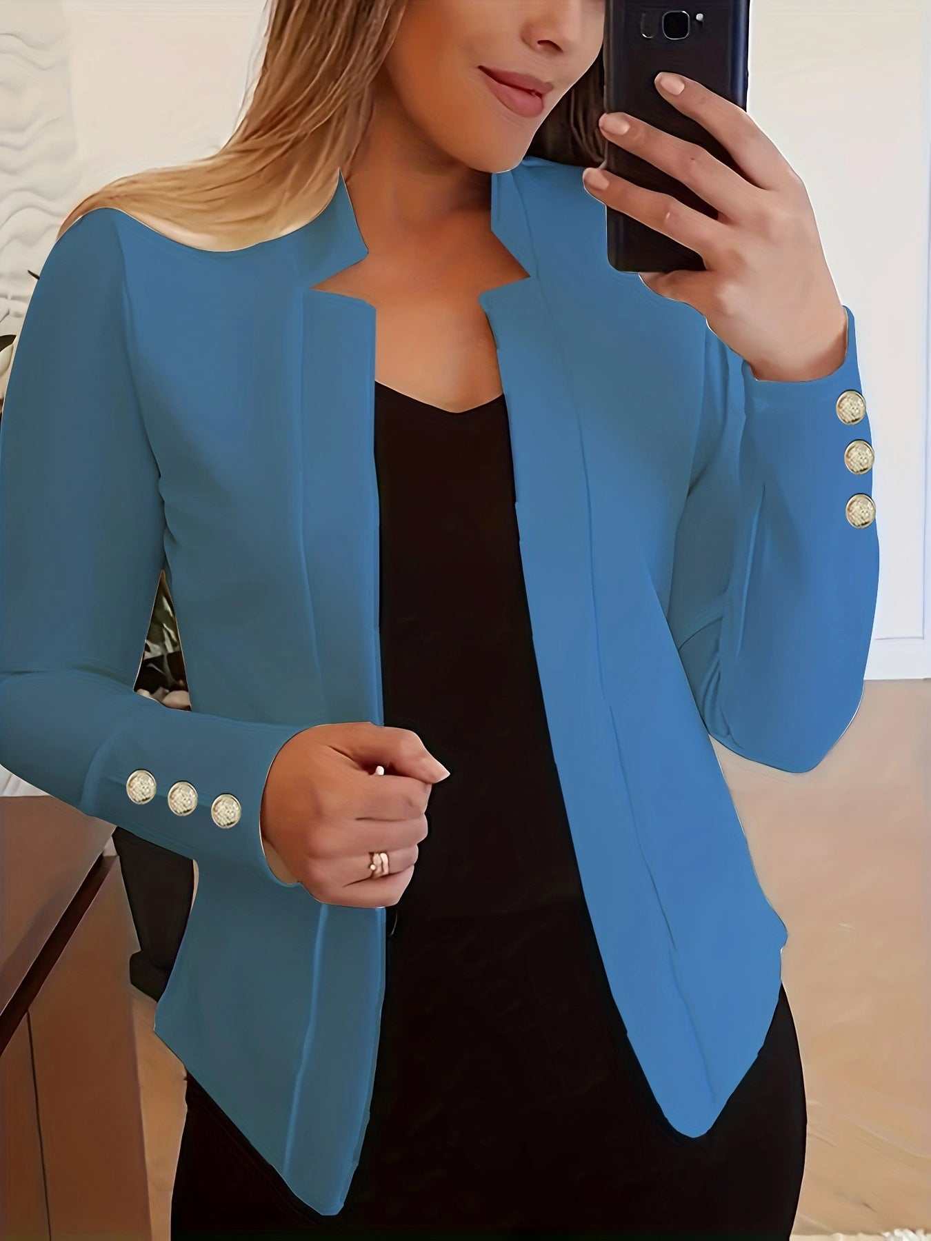 | Marynarka z detalami z guzików